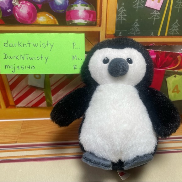 1 BRAND NEW GUND MINI PUFFER PLUSH PENGUIN ORNAMENT TOY APPROX 4” PRICE FIRM - Picture 3 of 15